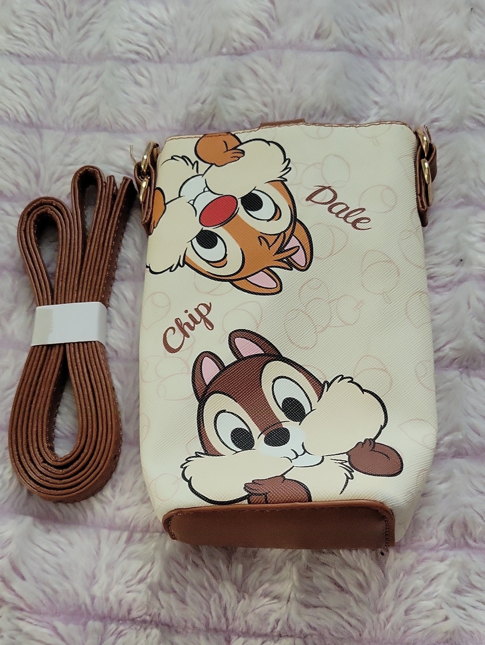 Disney Chip & Dale MESUCA Crossbody Bag Purse Acorn Cream Brown Disneycore